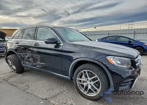 2016 Mercedes-Benz Glc 300 4Matic z USA, uszkodzony, nr VIN WDC0G4KB9GF013039